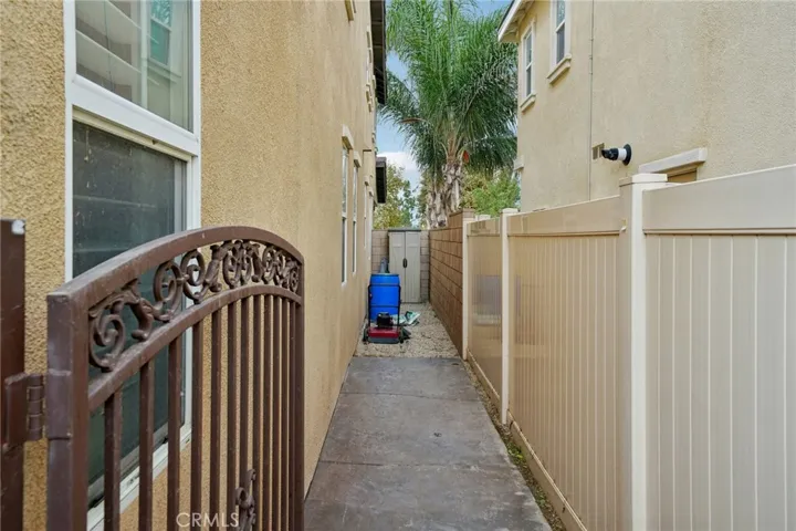 6514 Crescendo Court, Eastvale, California 92880