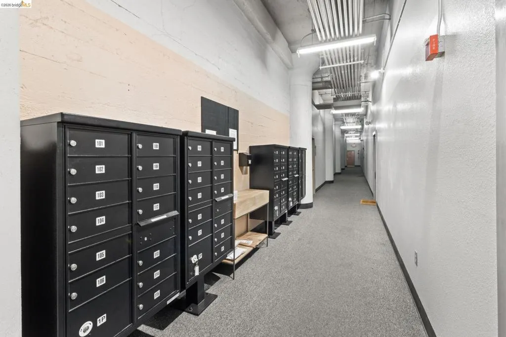 Hall featuring mail area