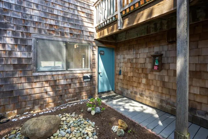 101 Shell Drive 106, Watsonville, California 95076