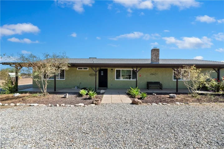 7215 Kourie Way, Oak Hills, California 92344