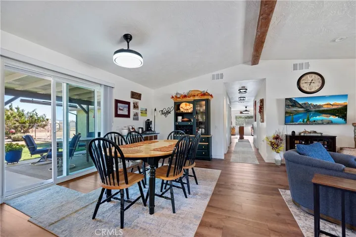 7215 Kourie Way, Oak Hills, California 92344