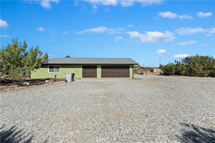 7215 Kourie Way, Oak Hills, California 92344