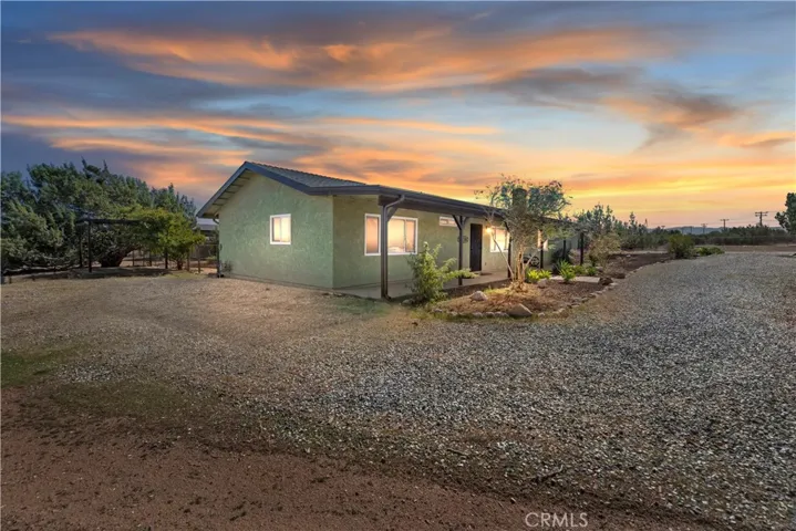 7215 Kourie Way, Oak Hills, California 92344