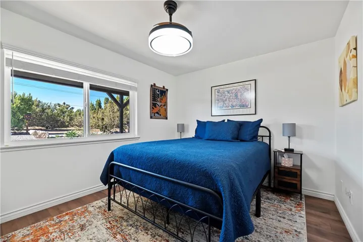 7215 Kourie Way, Oak Hills, California 92344