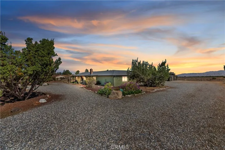 7215 Kourie Way, Oak Hills, California 92344