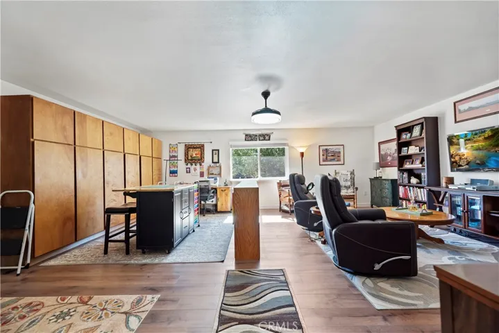 7215 Kourie Way, Oak Hills, California 92344