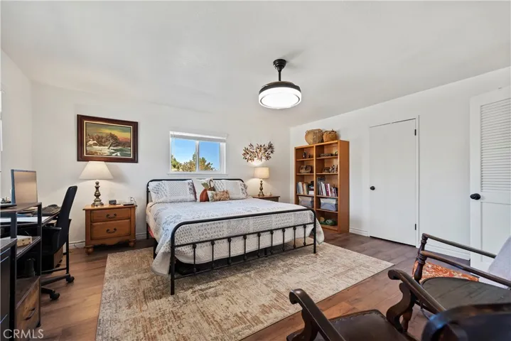 7215 Kourie Way, Oak Hills, California 92344