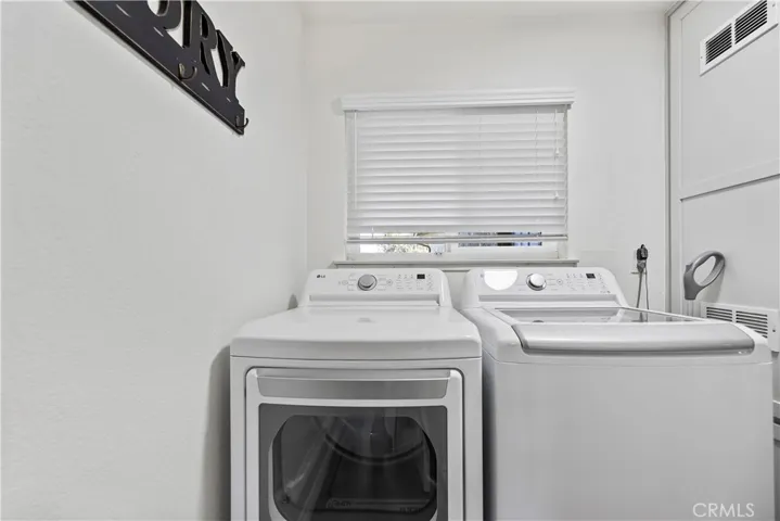 7215 Kourie Way, Oak Hills, California 92344
