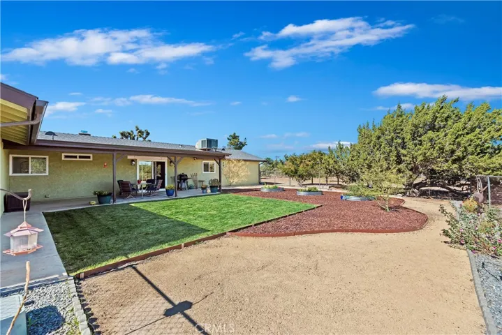7215 Kourie Way, Oak Hills, California 92344