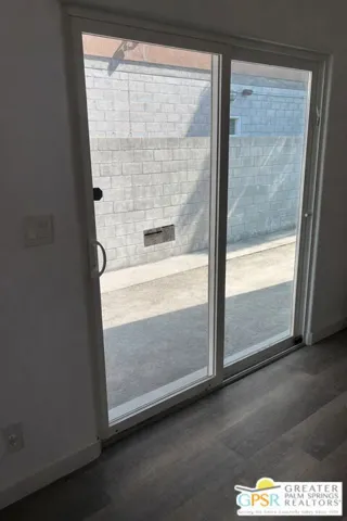 Slider at dining area