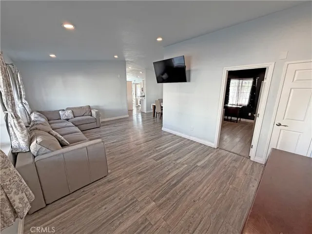 1205 Cypress 144, San Dimas, California 91773