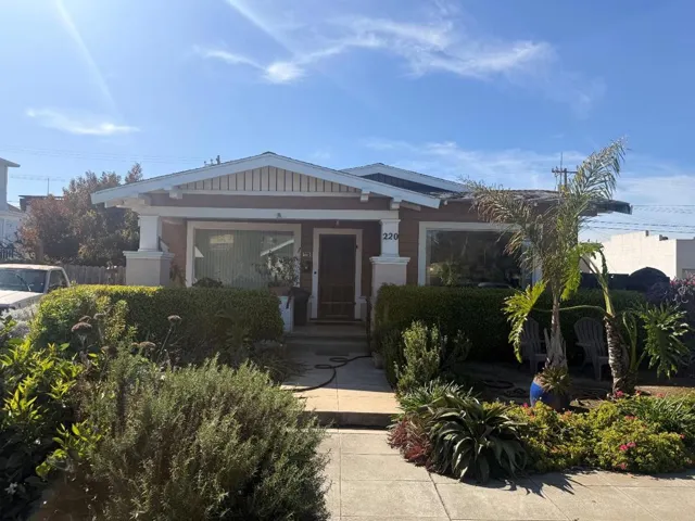 220 Pajaro Street, Salinas, California 93901