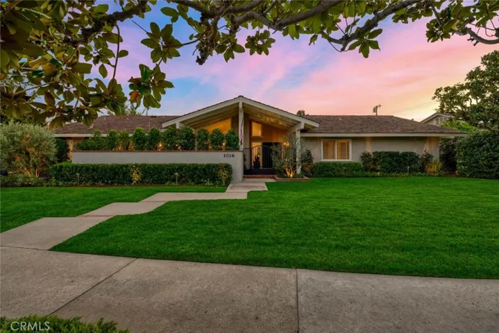 1016 Castlegate Lane, North Tustin, California 92705