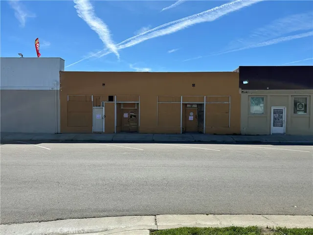 20329 Main, Stratford, California 93266