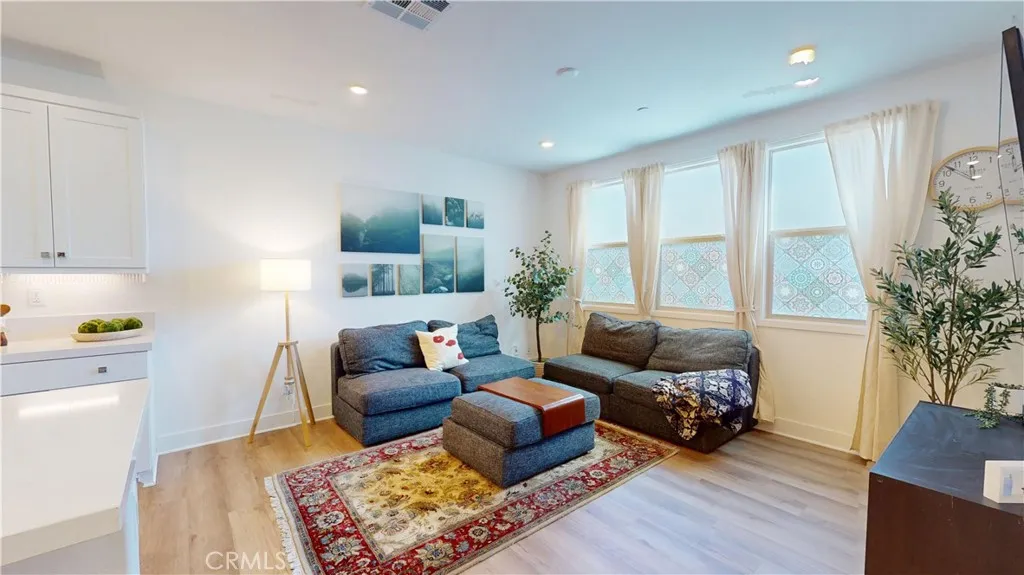 lLiving Room