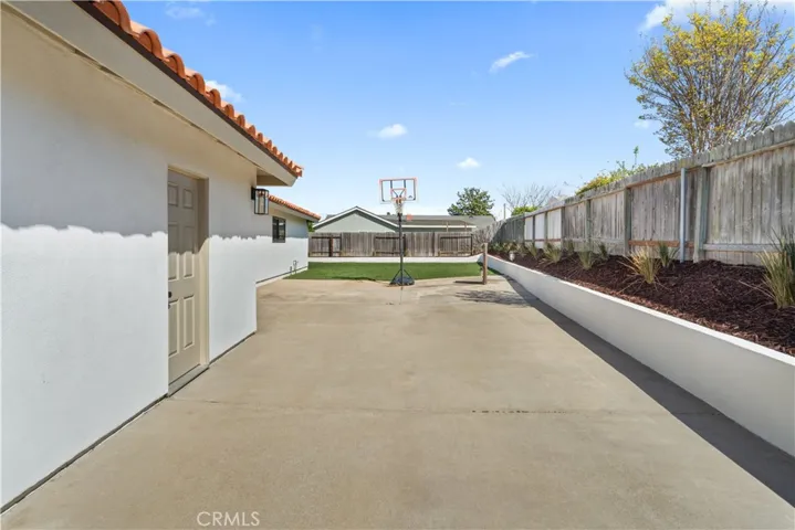 Side yard