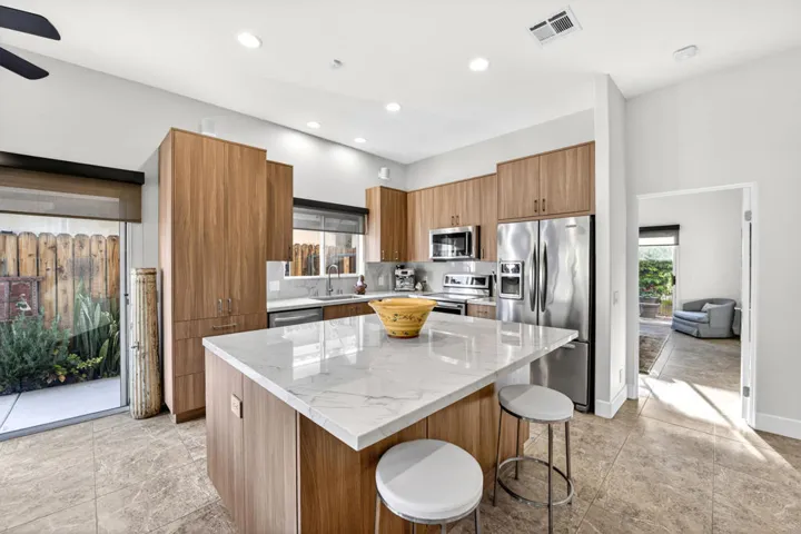 53605-avenida-navarro---011