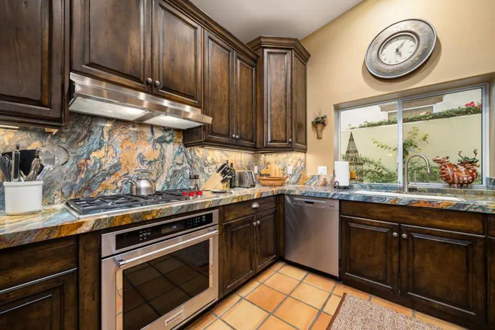 37-web-or-mls-FWMontezuma_OPMG_0326_037