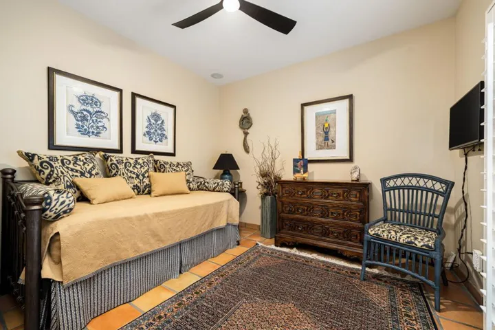 44-web-or-mls-FWMontezuma_OPMG_0326_044