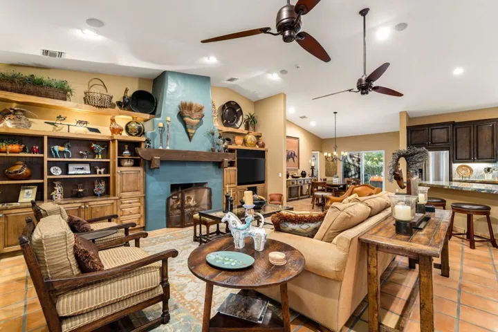 28-web-or-mls-FWMontezuma_OPMG_0326_028