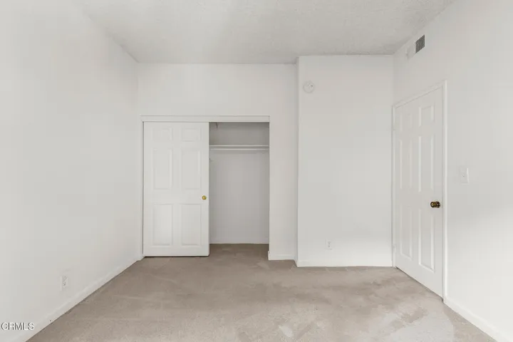 Bdrm 2b 330Cordova-9