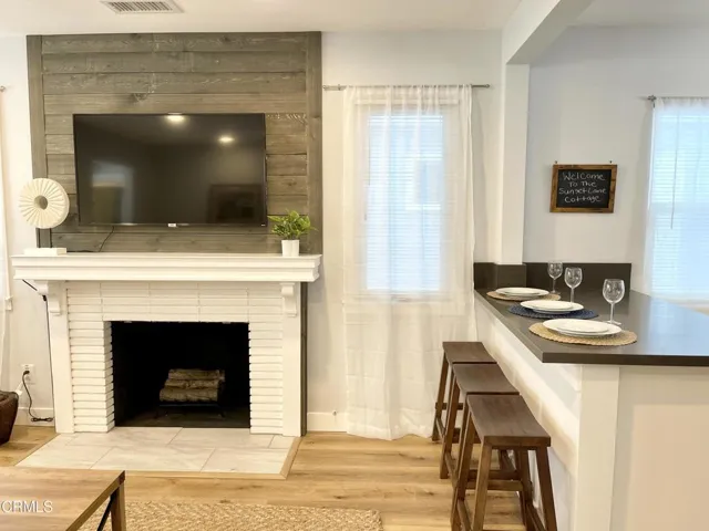 5B6223B4-3956-488F-A54C-4B3F461D5B2C