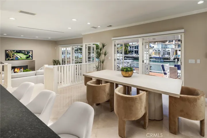 736 Harbor Island Drive, Newport Beach, California 92660