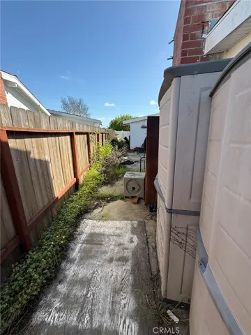 side yard