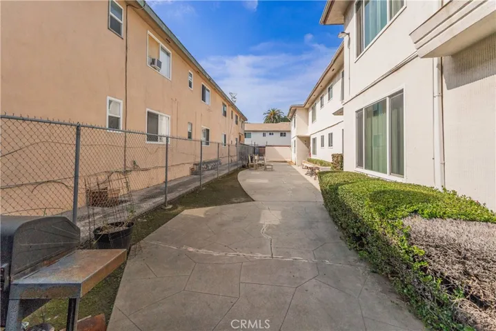 4017 Gelber Place, Los Angeles, California 90008