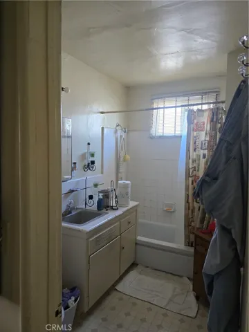 4017 Gelber Place, Los Angeles, California 90008