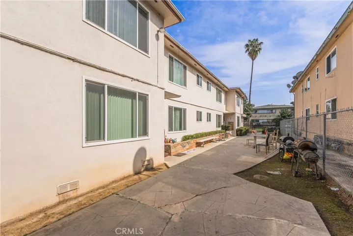4017 Gelber Place, Los Angeles, California 90008