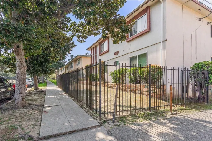 4017 Gelber Place, Los Angeles, California 90008