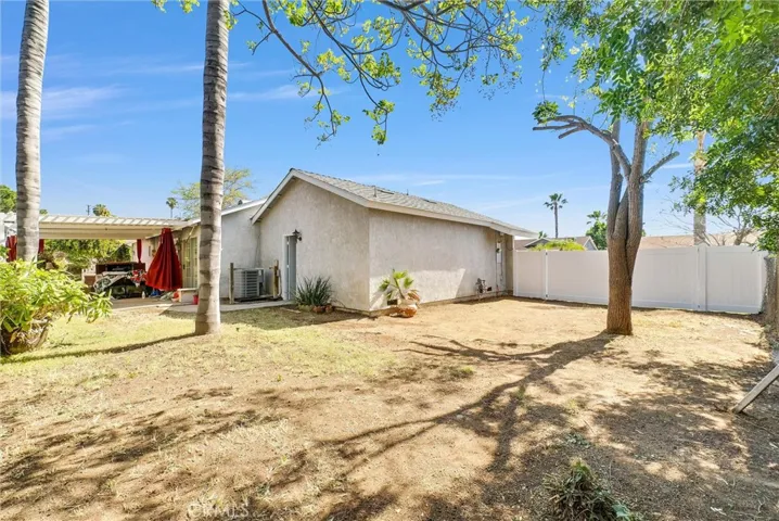 RV Parking behind new vinyl fence