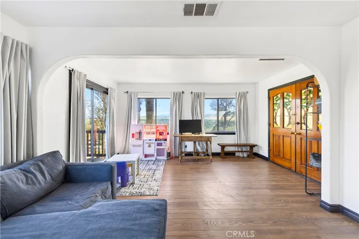 5641 Rutile, Jurupa Valley, California 92509