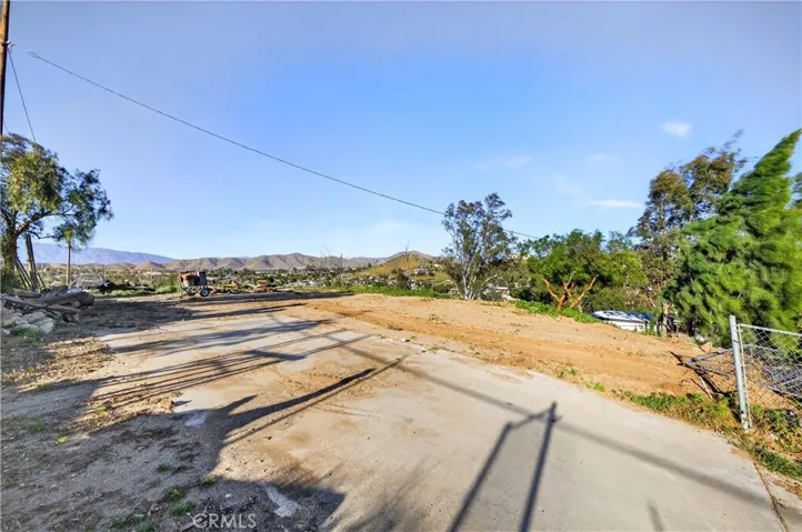 5641 Rutile, Jurupa Valley, California 92509