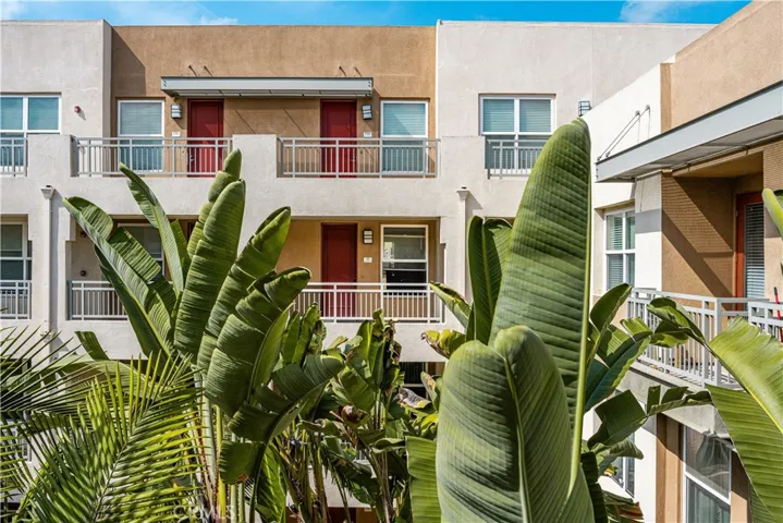 85 E Commonwealth Avenue 3d, Alhambra, California 91801