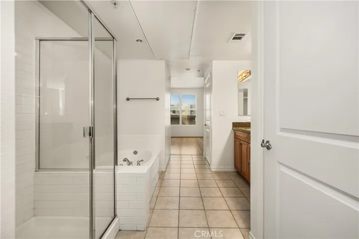 85 E Commonwealth Avenue 3d, Alhambra, California 91801