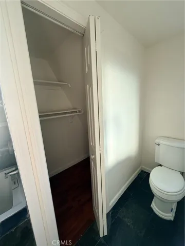 BATHROOM UPSTAIRS