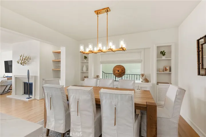 5537 E Seaside Walk, Long Beach, California 90803