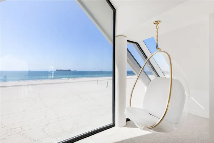 5537 E Seaside Walk, Long Beach, California 90803