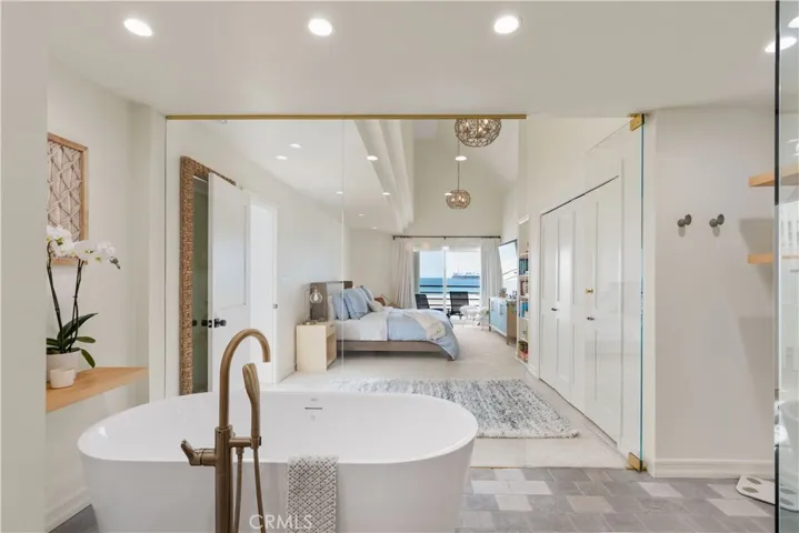 5537 E Seaside Walk, Long Beach, California 90803