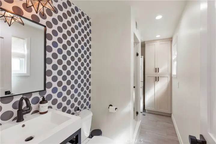5537 E Seaside Walk, Long Beach, California 90803