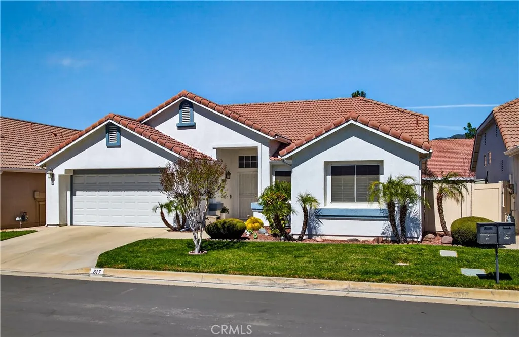 817 Perla Ct