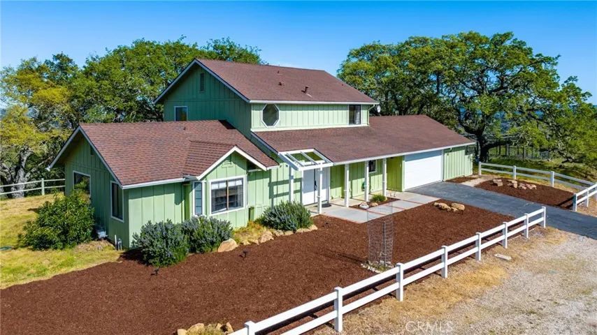 Perched in the hills of Atascadero, this lovely home features 2202 sf, 4 bedrooms and 2.5 bathrooms.
