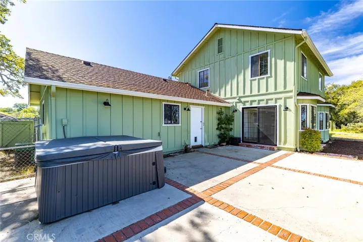 Whether you're entertaining or simply relaxing, there is plenty of room to spread out and enjoy the outdoors.