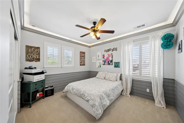 Seondary bedroom