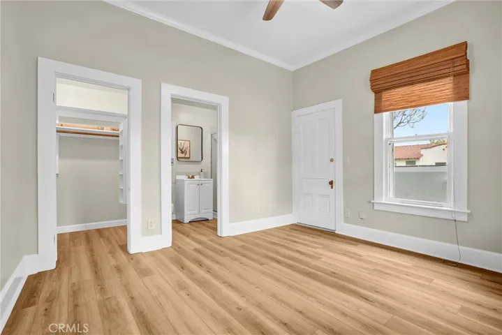Front House Bedroom with Bath