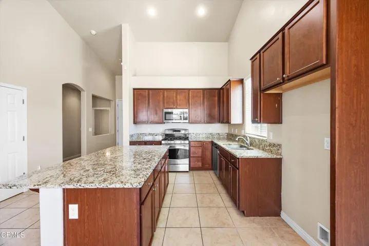 21-Illuminate Photography -  9014 Cadbur