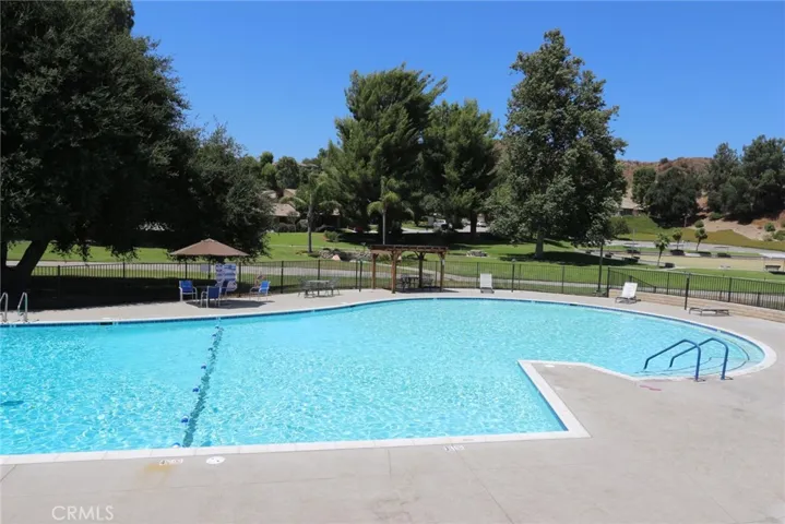 Friendly Valley Sparkling Pool area