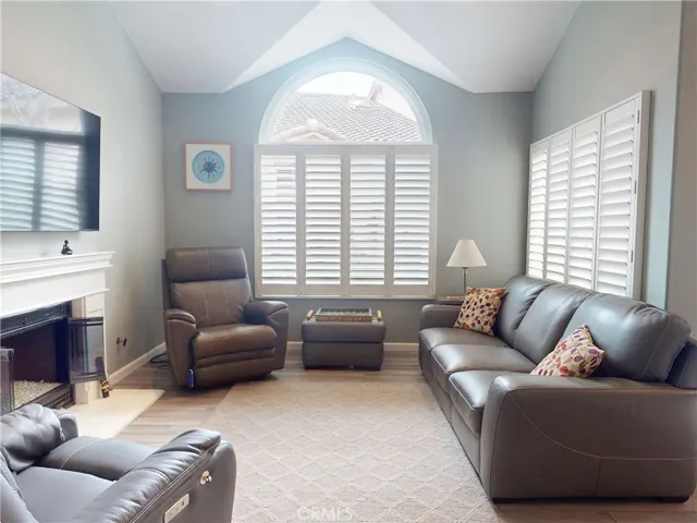 Light bright Living Room